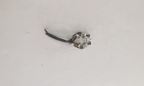 Assemblée en plastique 2337897E02 XIN de support de balai de charbon de moteur de démarreur de voiture de Toyota VOUS 1